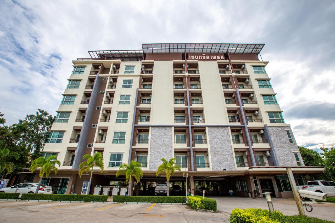 Central Place Serviced Apartment Chonburi Exterior foto